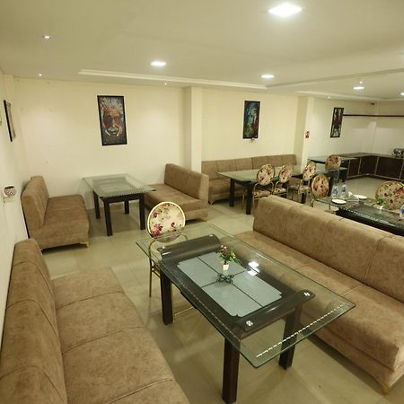 24 Hotel & Resort Agra  Luaran gambar