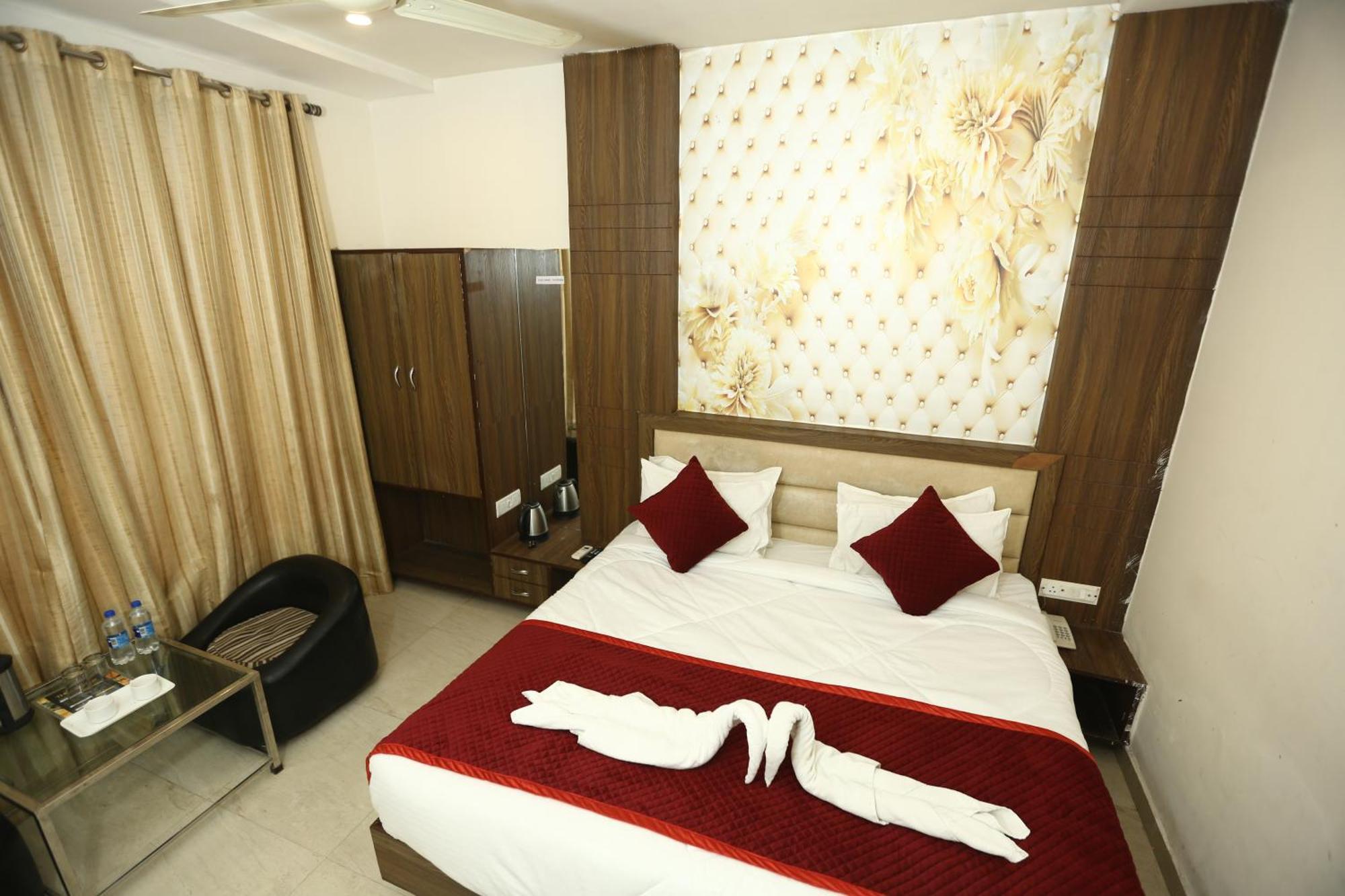 24 Hotel & Resort Agra  Luaran gambar
