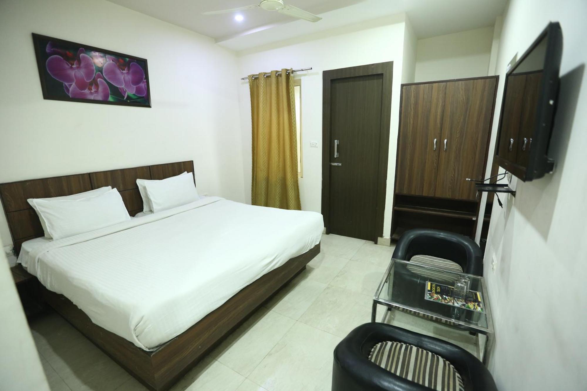 24 Hotel & Resort Agra  Luaran gambar