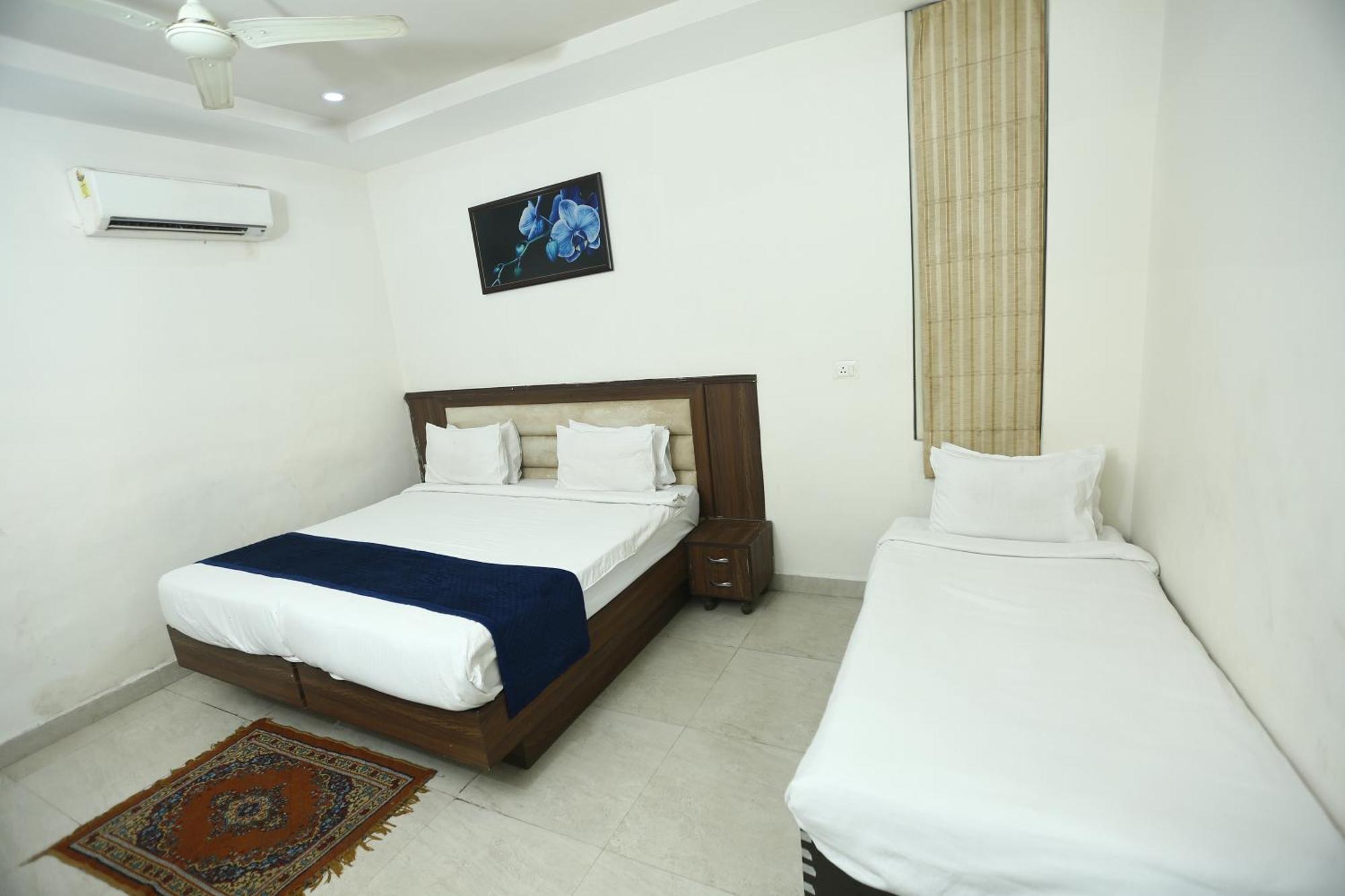 24 Hotel & Resort Agra  Luaran gambar