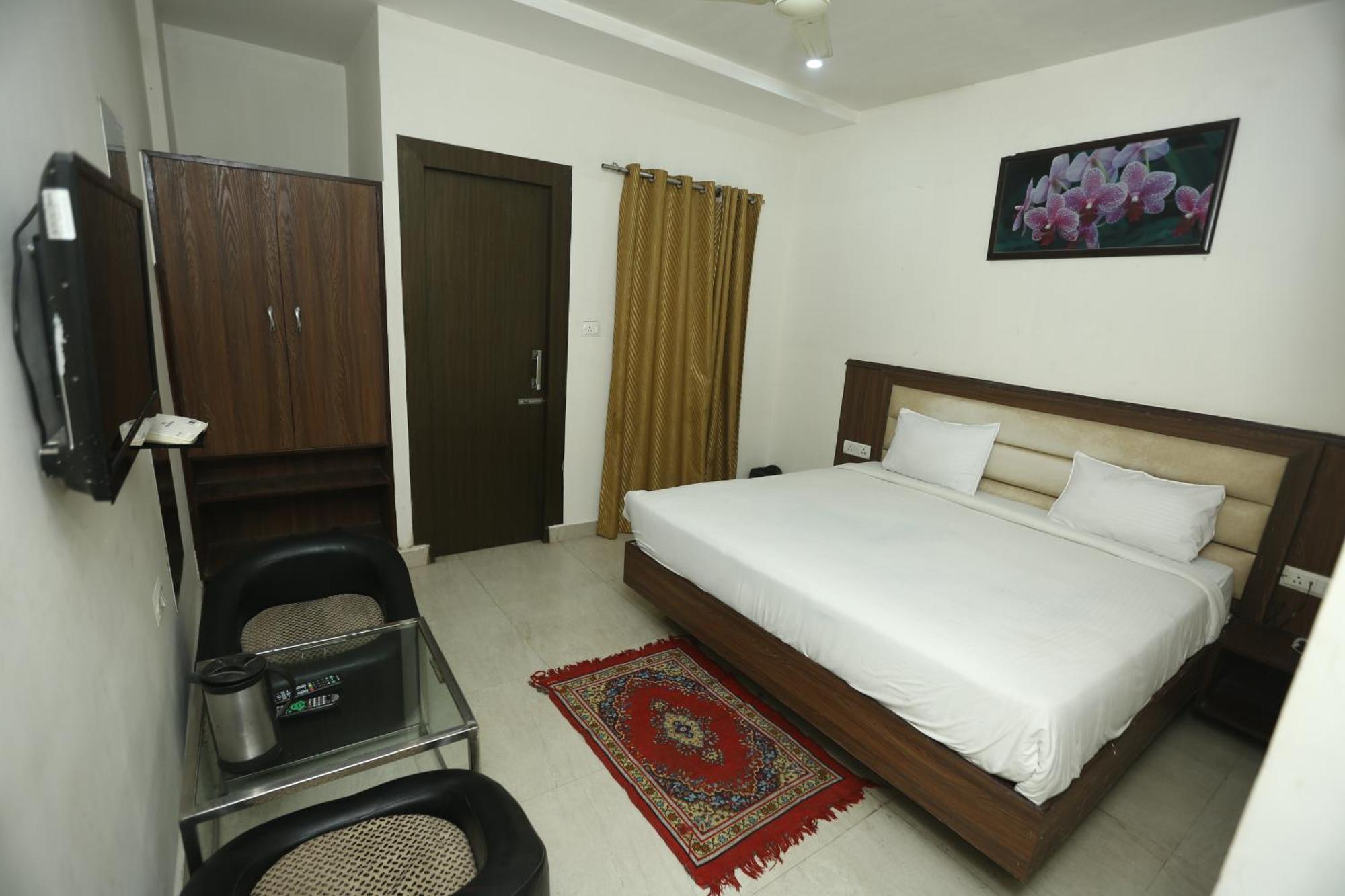 24 Hotel & Resort Agra  Luaran gambar