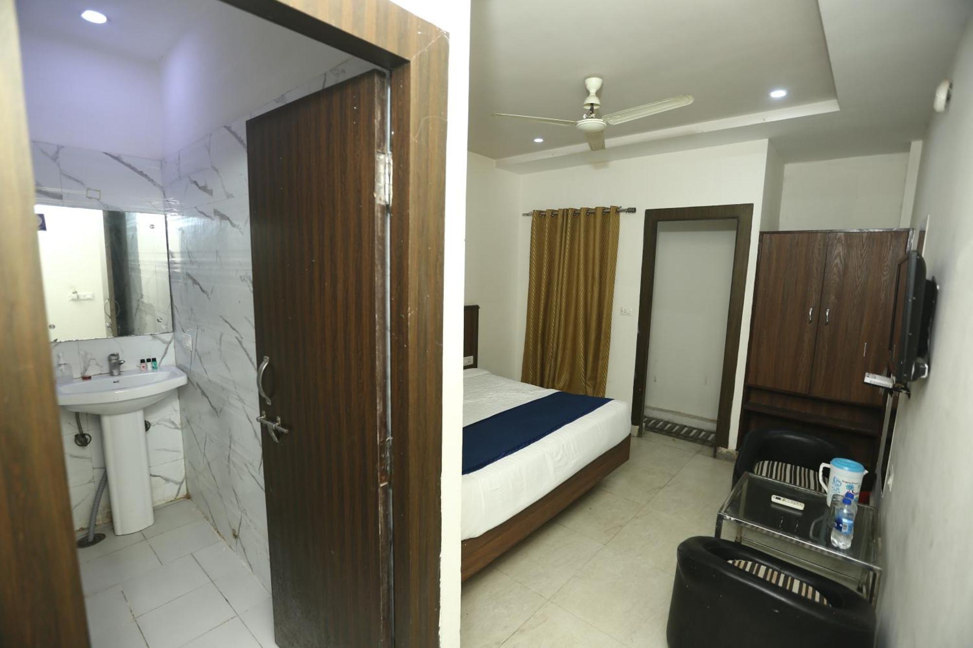 24 Hotel & Resort Agra  Luaran gambar