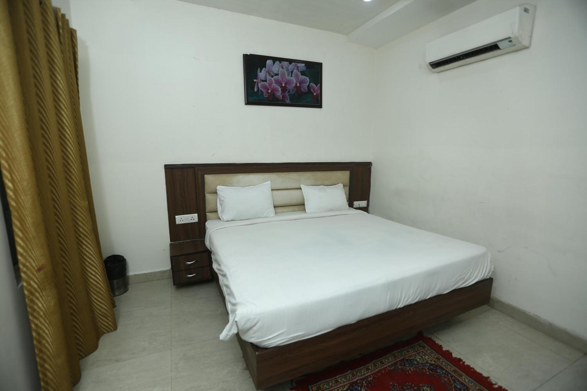 24 Hotel & Resort Agra  Luaran gambar