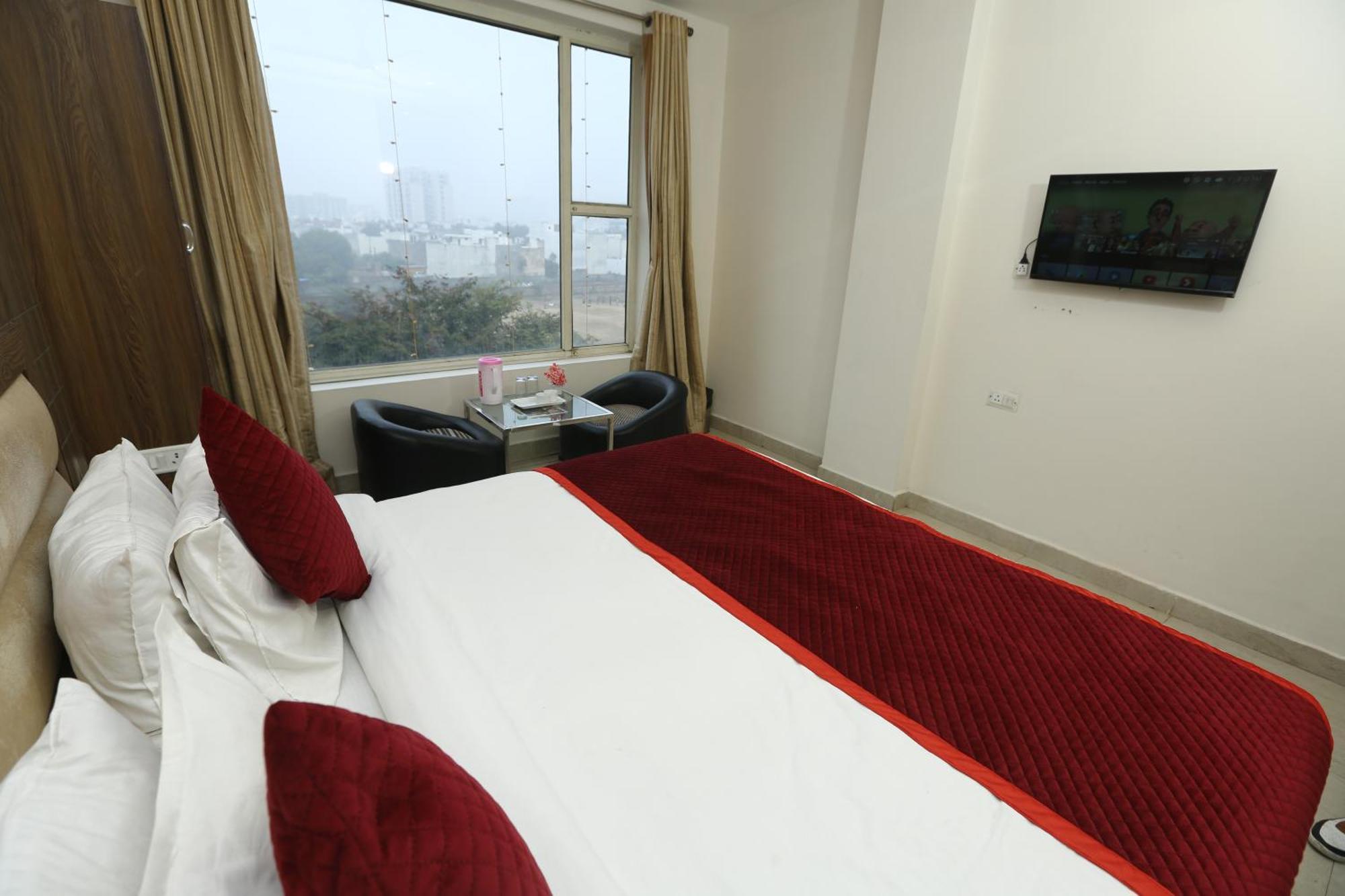 24 Hotel & Resort Agra  Luaran gambar